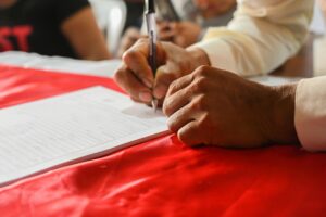 Common Mistakes Customers Make When Using a Notary Public